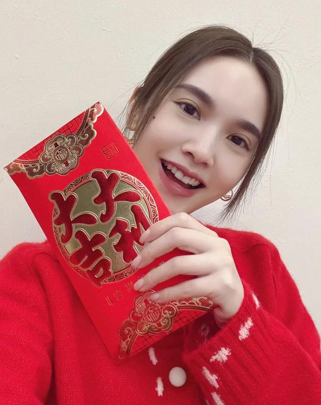 公李荣浩全部陪同婆婆送大红包都好宠她PG麻将胡了2杨丞琳下厨做年夜饭老(图5)